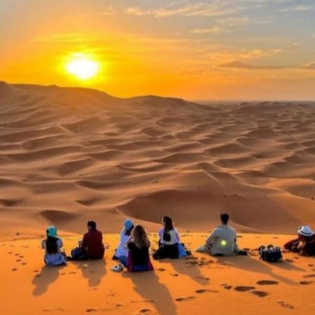 Отель Sunset Desert Camp Мерзуга Экстерьер фото