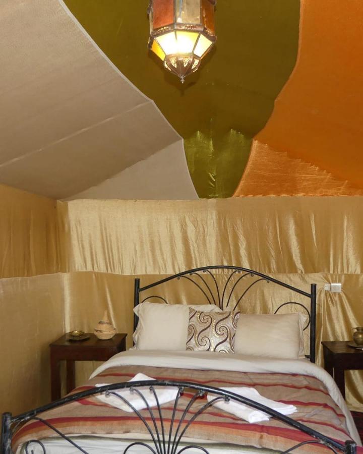 Отель Sunset Desert Camp Мерзуга Экстерьер фото