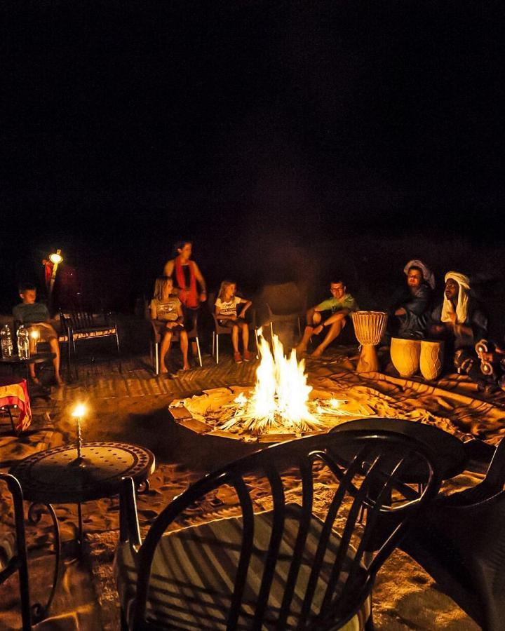 Отель Sunset Desert Camp Мерзуга Экстерьер фото